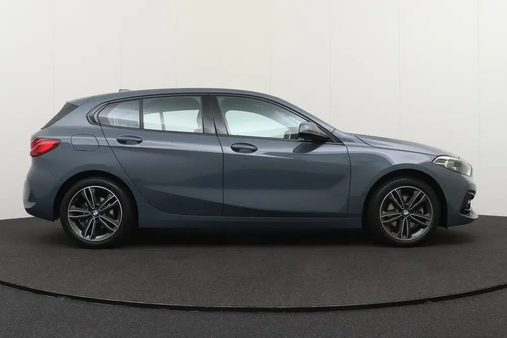 BMW 1-serie 118i Aut. 141 PK Sport Line Adapt. Cruise uit 2020, foto 6