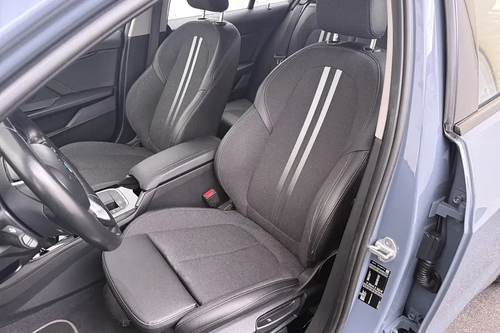 BMW 1-serie 118i Aut. 141 PK Sport Line Adapt. Cruise uit 2020, foto 9