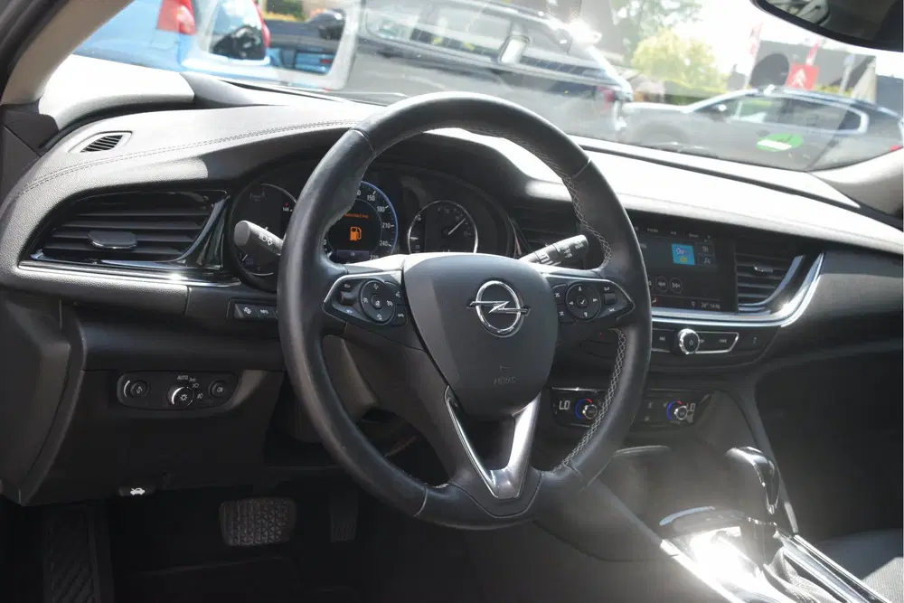 Opel Insignia Sport 1.5 Turbo Innovation Matrix-LED uit 2019, foto 8