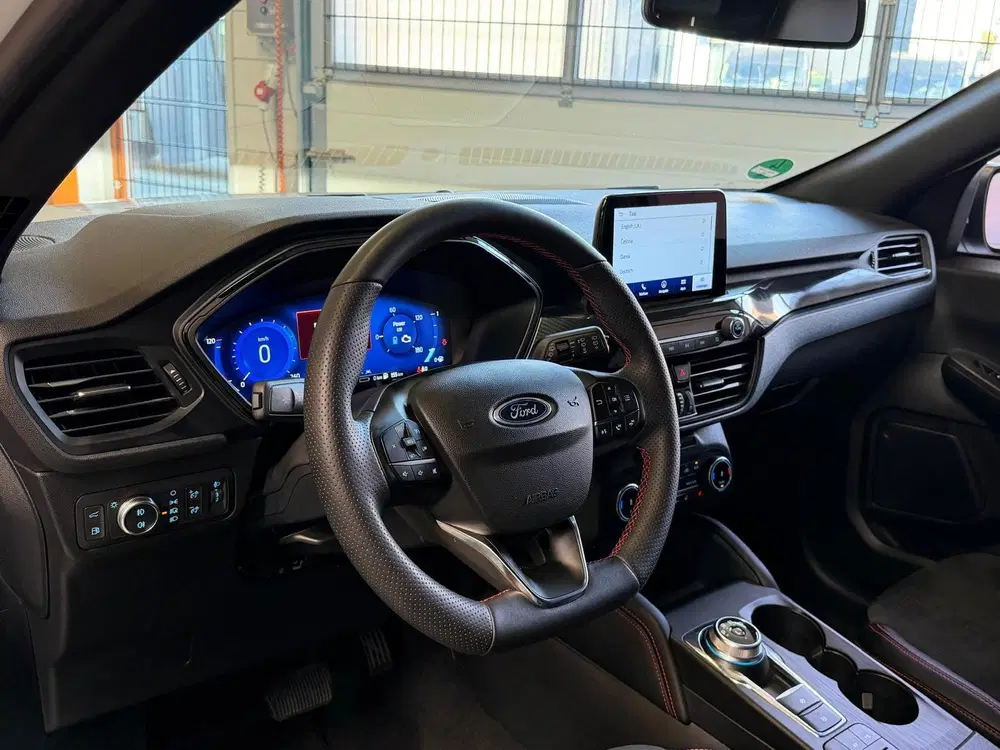 Ford Kuga 2.5 PHEV ST-Line X Navi uit 2023, foto 2