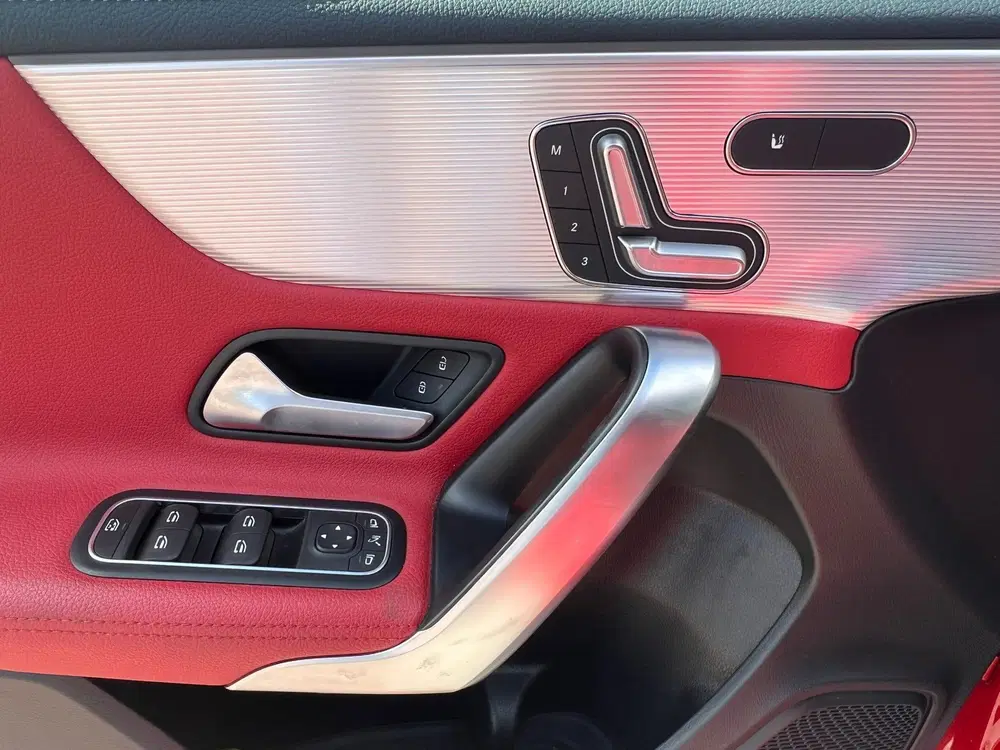 Mercedes-Benz A-Klasse AMG 35 4MATIC Edition 1 dealer auto . uit 2019, foto 13