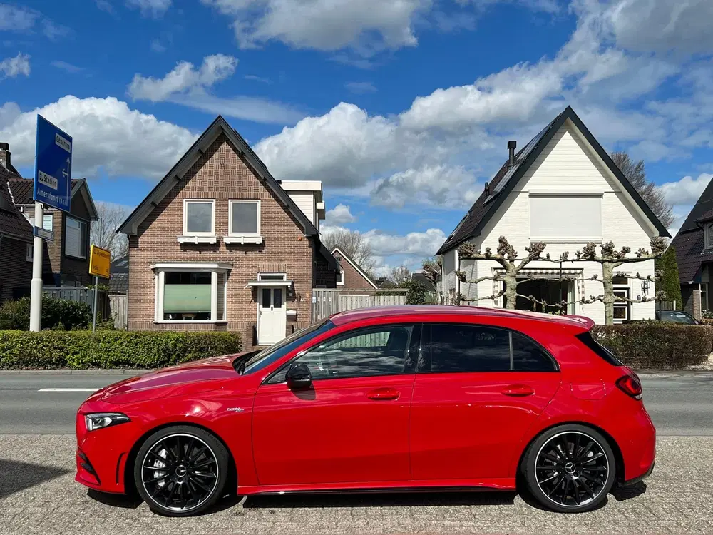 Mercedes-Benz A-Klasse AMG 35 4MATIC Edition 1 dealer auto . uit 2019, foto 3