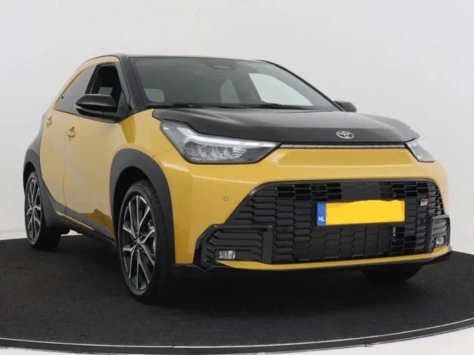Toyota Aygo X Hybrid 115 GR Sport uit 2025, foto 14