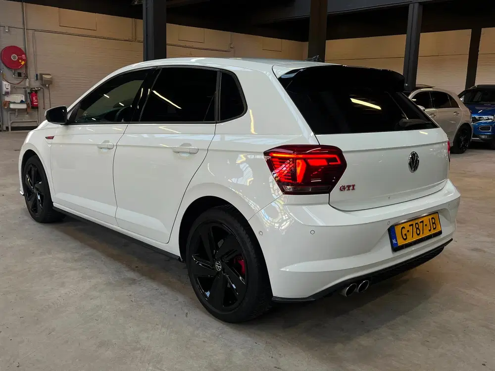 Volkswagen Polo 2.0 TSI GTI CarPlay uit 2019, foto 3
