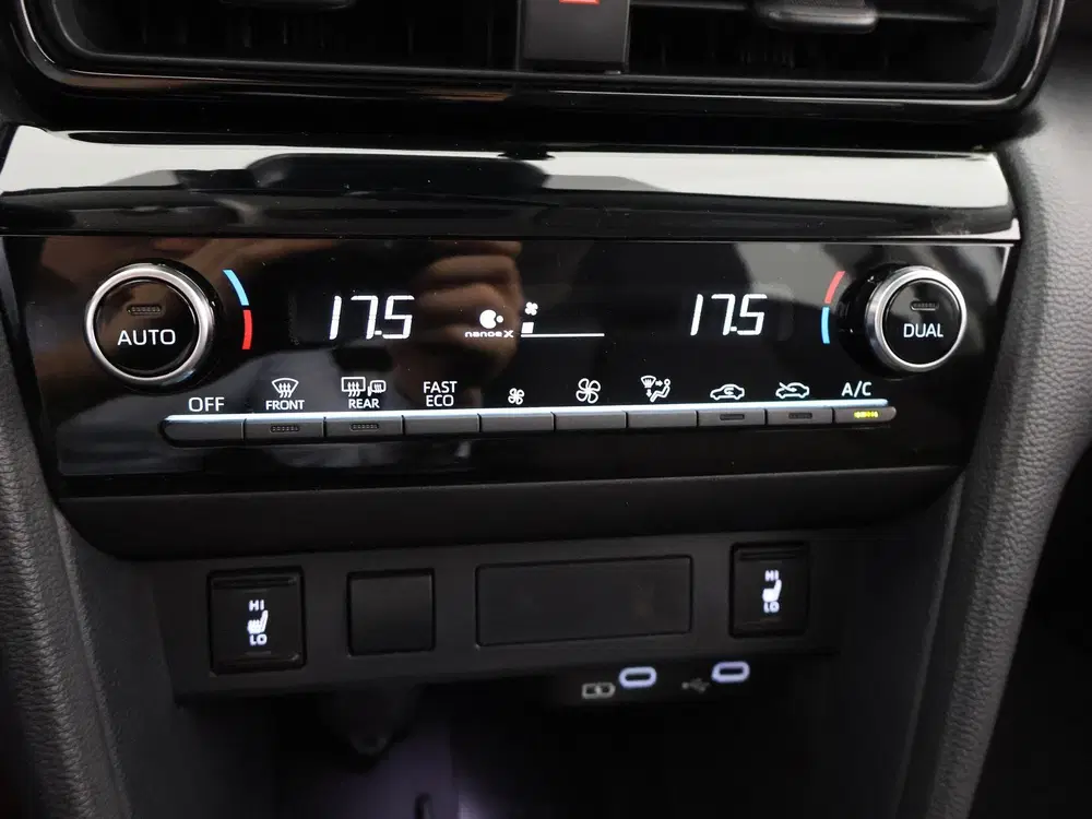 Toyota Yaris Cross 1.5 Hybrid Executive uit 2025, foto 12
