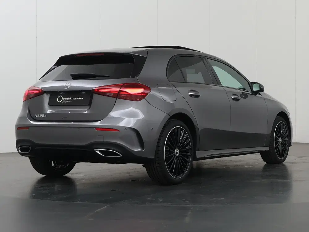 Mercedes-Benz A-Klasse 250e Business Solution AMG uit 2026, foto 2