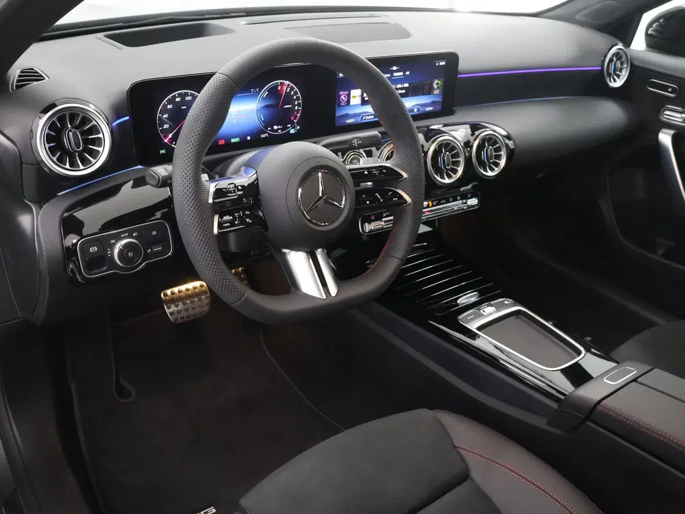 Mercedes-Benz A-Klasse 250e Business Solution AMG uit 2026, foto 7