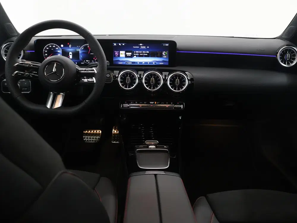 Mercedes-Benz A-Klasse 250e Business Solution AMG uit 2026, foto 8