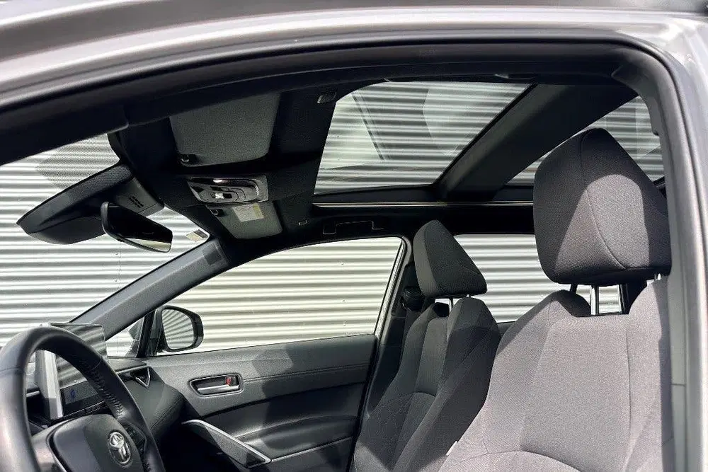 Toyota Corolla Cross Hybrid 140 Style Premium Panoramad. uit 2025, foto 14