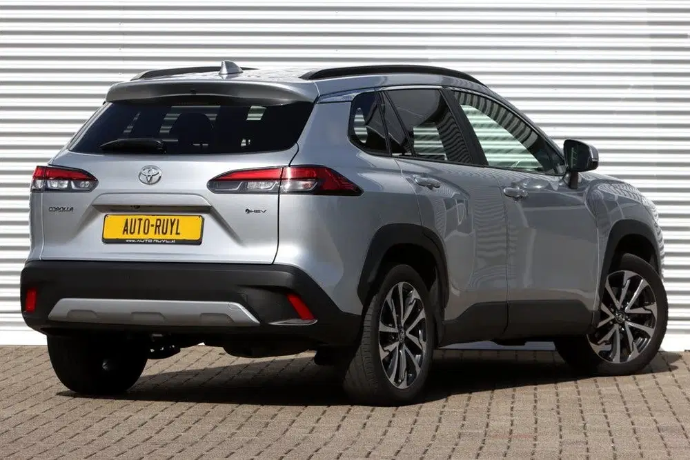 Toyota Corolla Cross Hybrid 140 Style Premium Panoramad. uit 2025, foto 2