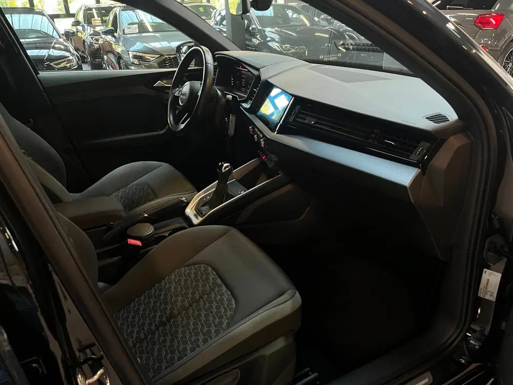 Audi A1 40 TFSI S Line CarPlay uit 2019, foto 14