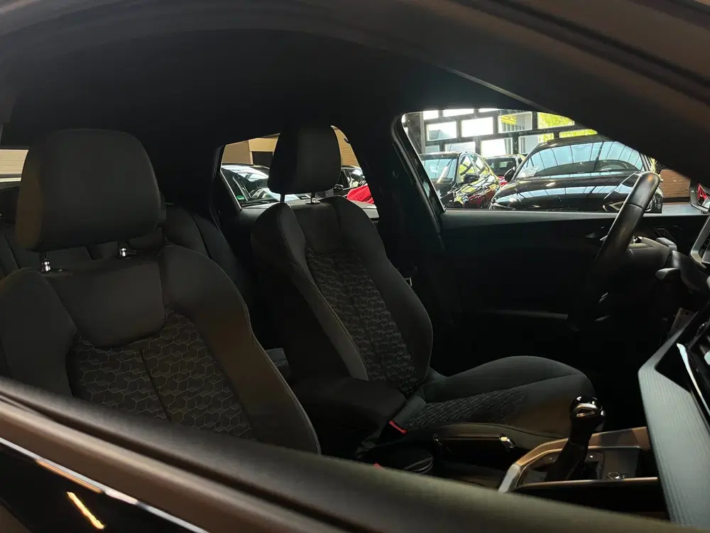 Audi A1 40 TFSI S Line CarPlay uit 2019, foto 15