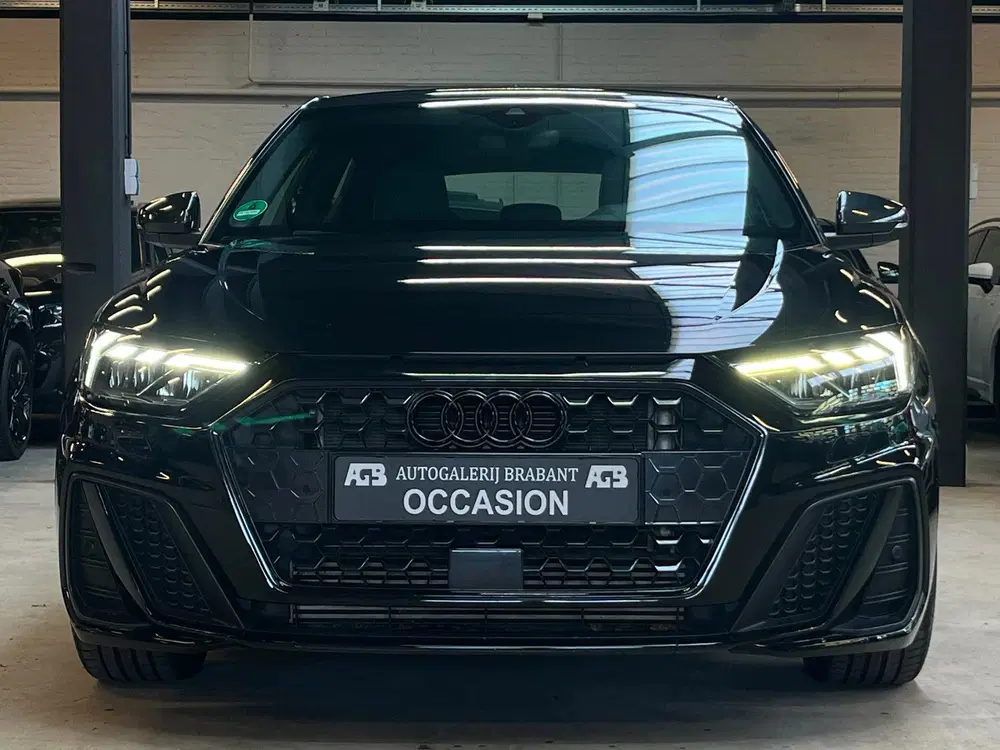 Audi A1 40 TFSI S Line CarPlay uit 2019, foto 8
