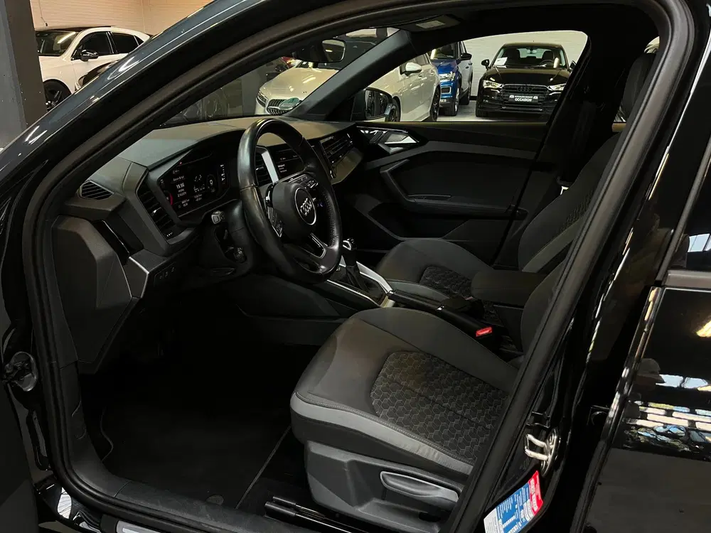 Audi A1 40 TFSI S Line CarPlay uit 2019, foto 9