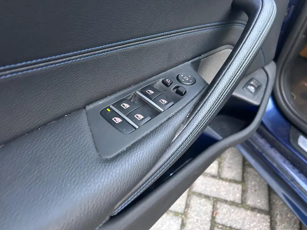 BMW 5-serie 540i xDrive High Executive uit 2019, foto 12