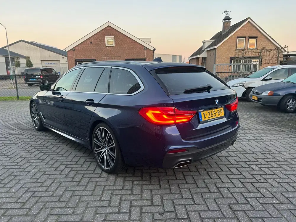BMW 5-serie 540i xDrive High Executive uit 2019, foto 5