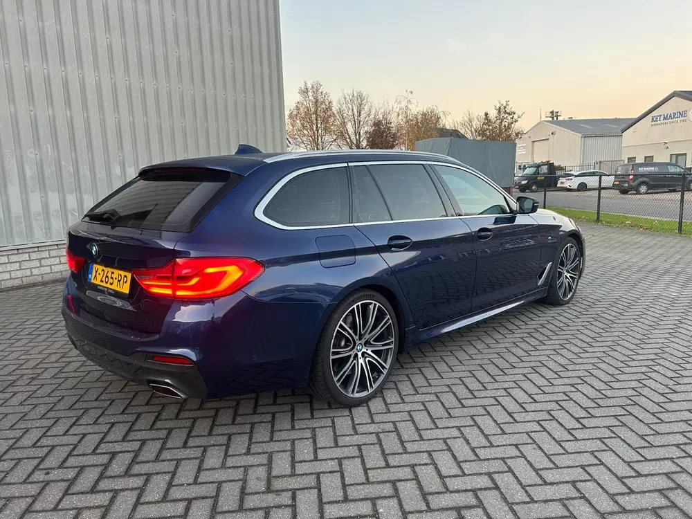 BMW 5-serie 540i xDrive High Executive uit 2019, foto 7
