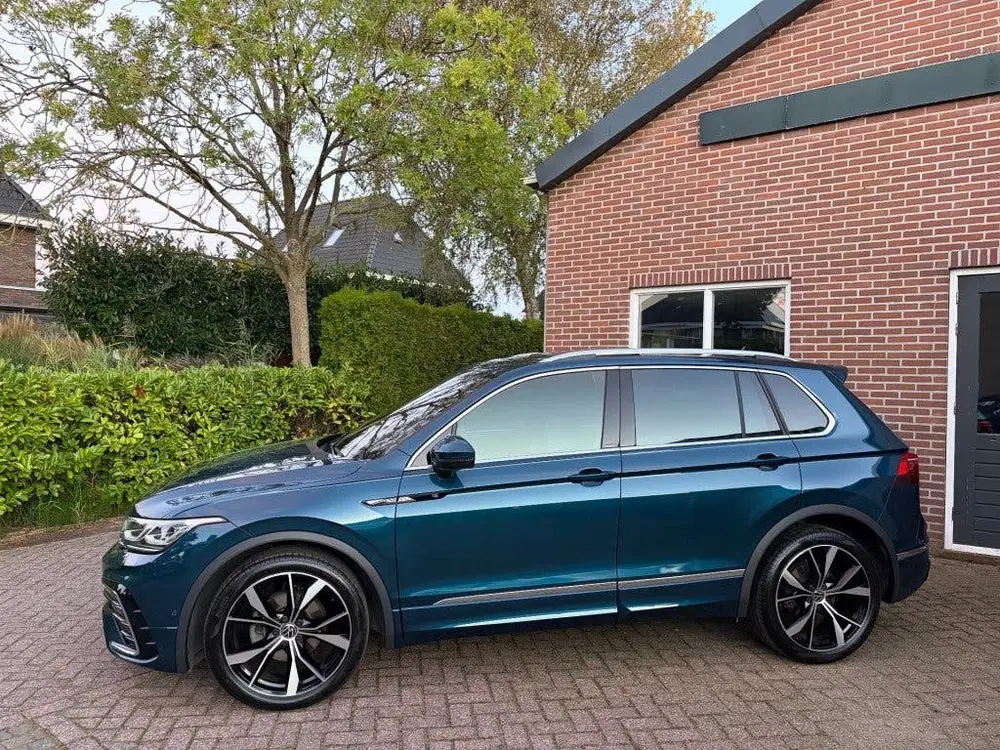 Volkswagen Tiguan 1.5 TSI R-line PANO IQLIGHT HUD KEYLESS 36 uit 2020, foto 3