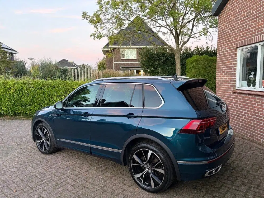 Volkswagen Tiguan 1.5 TSI R-line PANO IQLIGHT HUD KEYLESS 36 uit 2020, foto 4