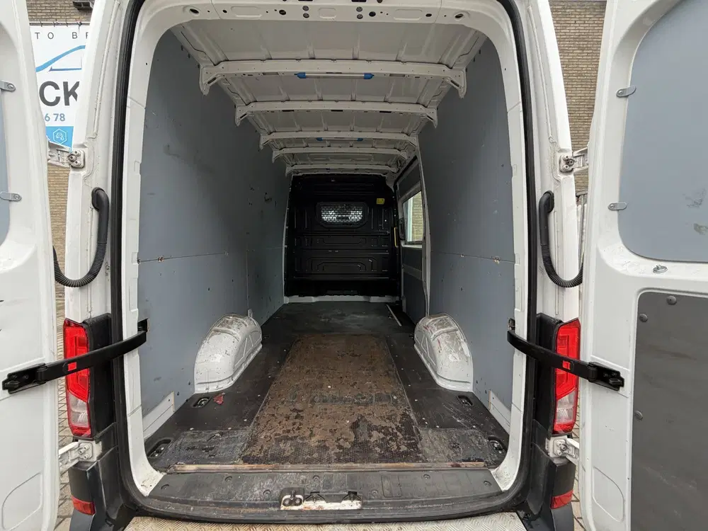 Volkswagen Crafter 35 2.0 TDI 141 PK Euro 6 L3H3 Nieuwe apk uit 2020, foto 13