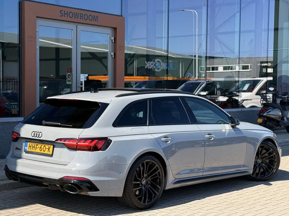 Audi A4 2.9 TFSI RS 4 quattro uit 2021, foto 15