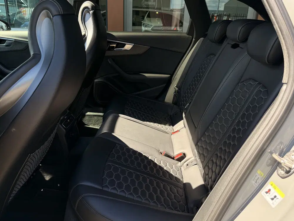 Audi A4 2.9 TFSI RS 4 quattro uit 2021, foto 8