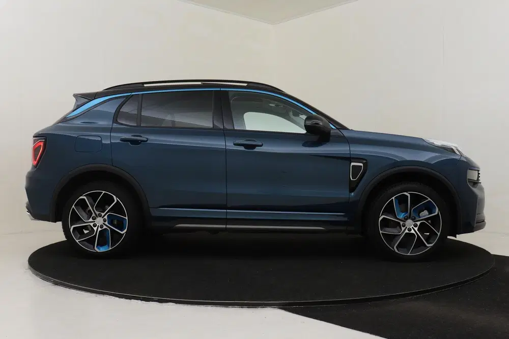 Lynk & Co 01 1.5 PHEV -PANO.DAK uit 2023, foto 13