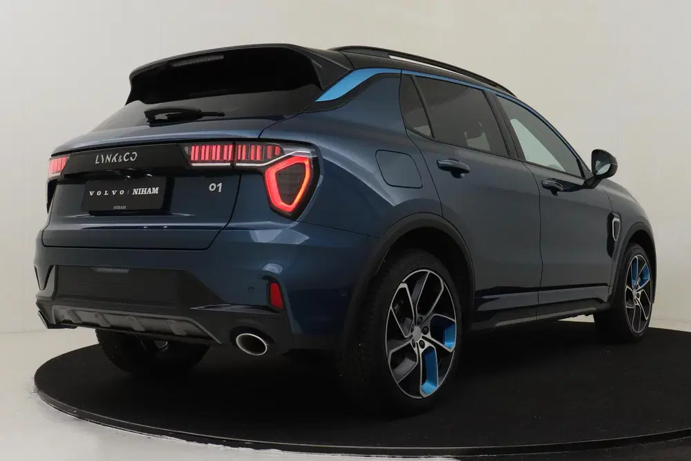 Lynk & Co 01 1.5 PHEV -PANO.DAK uit 2023, foto 3