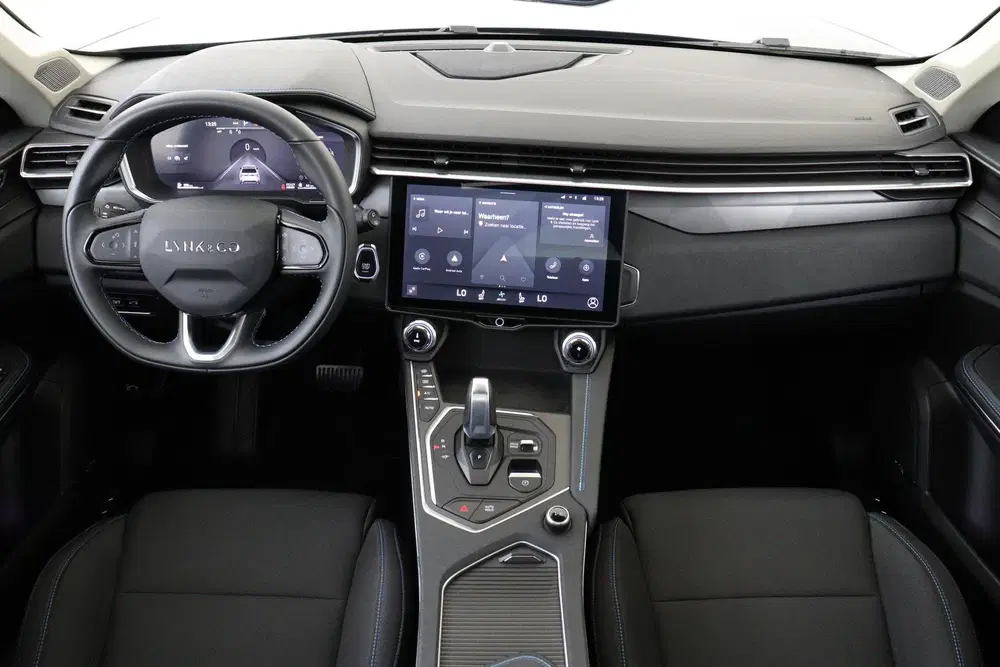 Lynk & Co 01 1.5 PHEV -PANO.DAK uit 2023, foto 4