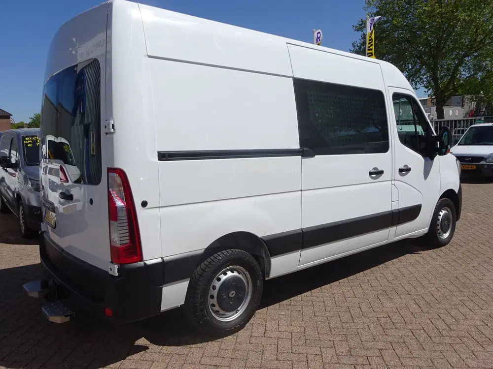 Renault Master T35 2.3 dCi 135 PK L2H2 GROOT NAVI AIRCO T uit 2020, foto 4