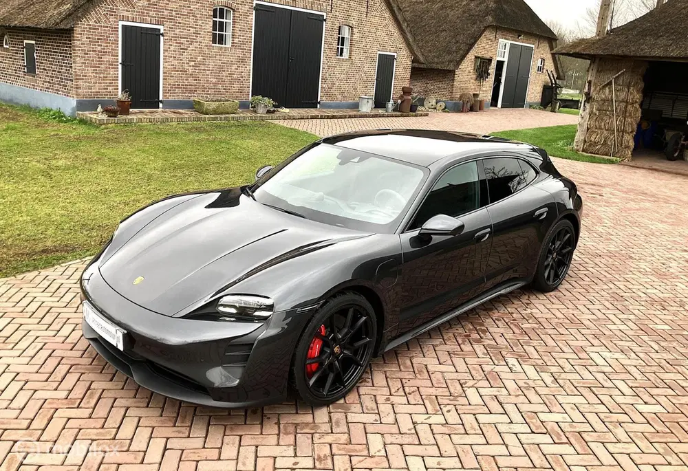 Porsche Taycan Sport Turismo GTS 93kw Sport Chrono Sunshi uit 2022, foto 2