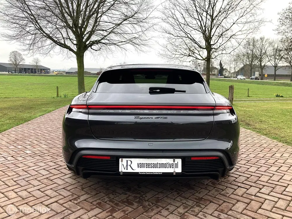 Porsche Taycan Sport Turismo GTS 93kw Sport Chrono Sunshi uit 2022, foto 3
