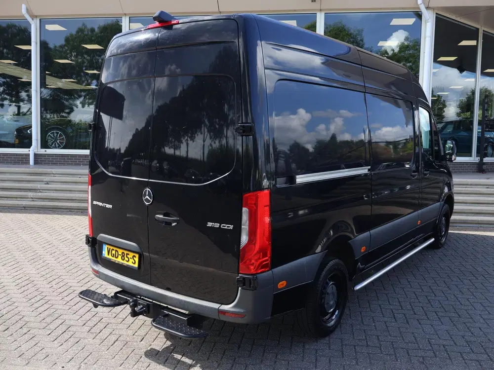 Mercedes-Benz Sprinter 319 3.0 CDI V6 190 PK AUT. L2H2 + 2 S uit 2020, foto 2