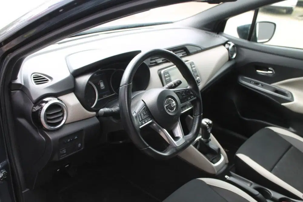 Nissan Micra 1.0 IG-T N-Connecta uit 2019, foto 2