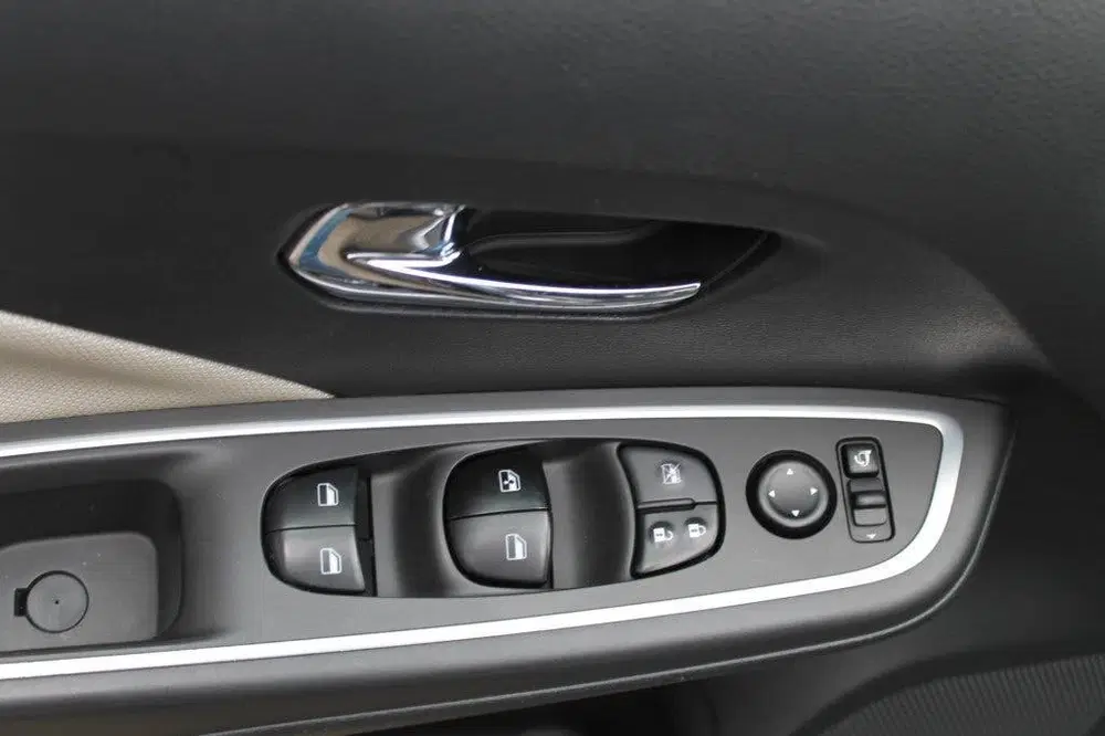 Nissan Micra 1.0 IG-T N-Connecta uit 2019, foto 5