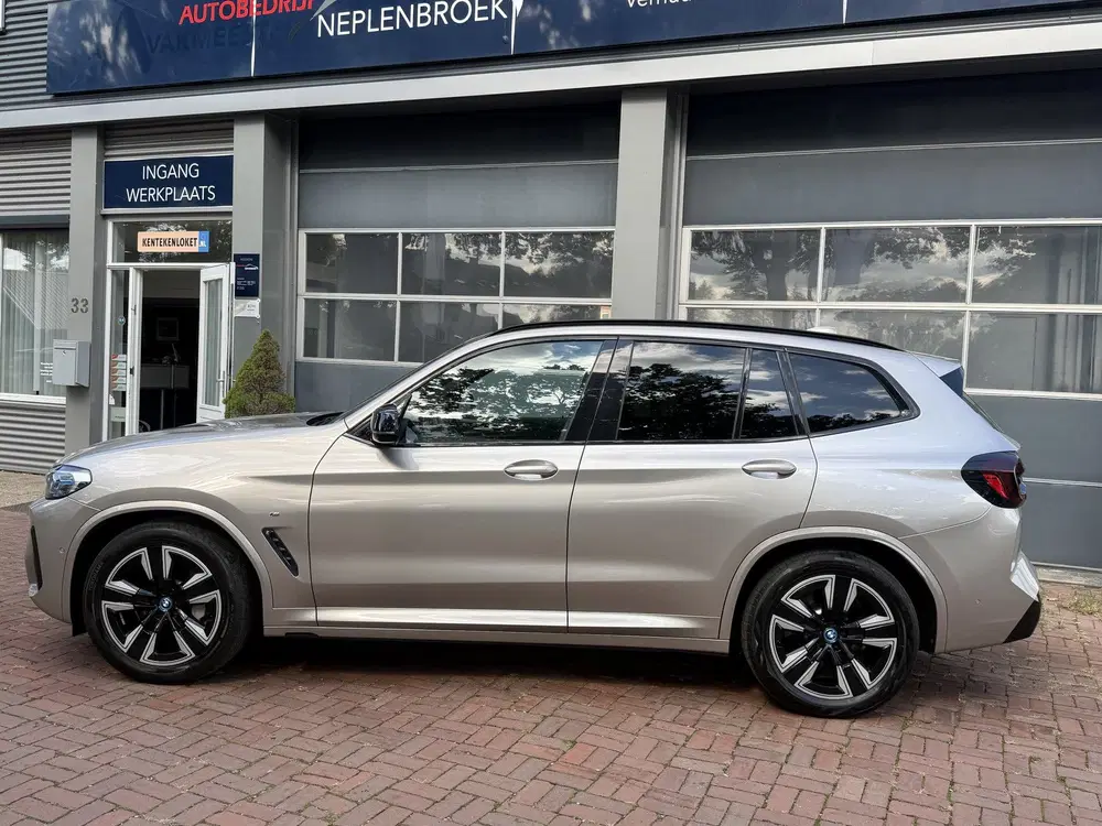 BMW iX3 Executive 80 kWh soh 95 M-Sport uit 2022, foto 5