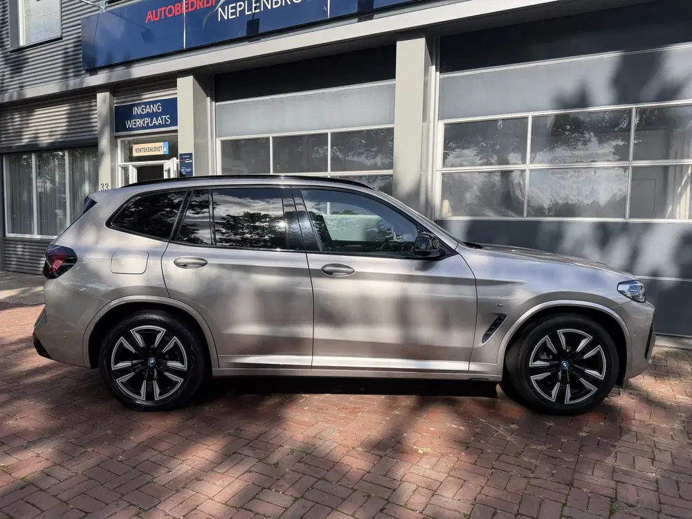 BMW iX3 Executive 80 kWh soh 95 M-Sport uit 2022, foto 6