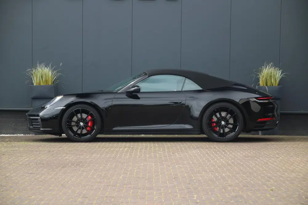 Porsche 911 Carrera S Cabrio (992) 450pk uit 2021, foto 8