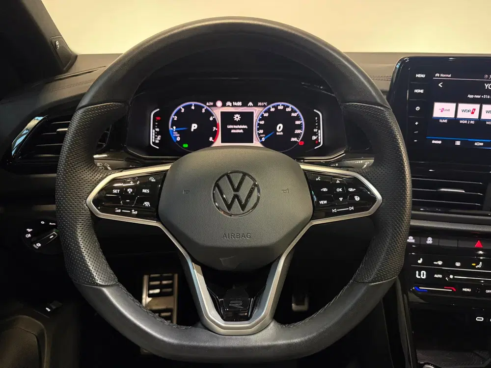 Volkswagen T-Roc 1.5 TSI R-Line uit 2024, foto 10