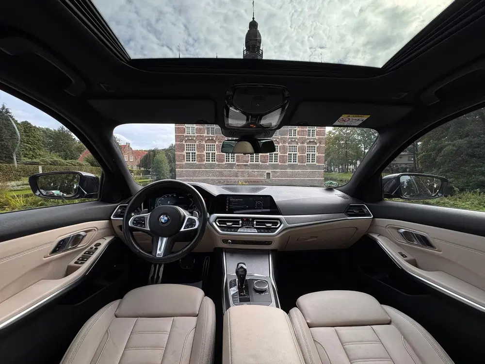 BMW 3-serie 330e M Sport 297PK uit 2021, foto 2
