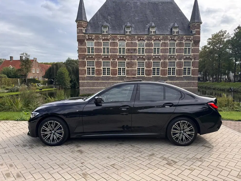 BMW 3-serie 330e M Sport 297PK uit 2021, foto 6