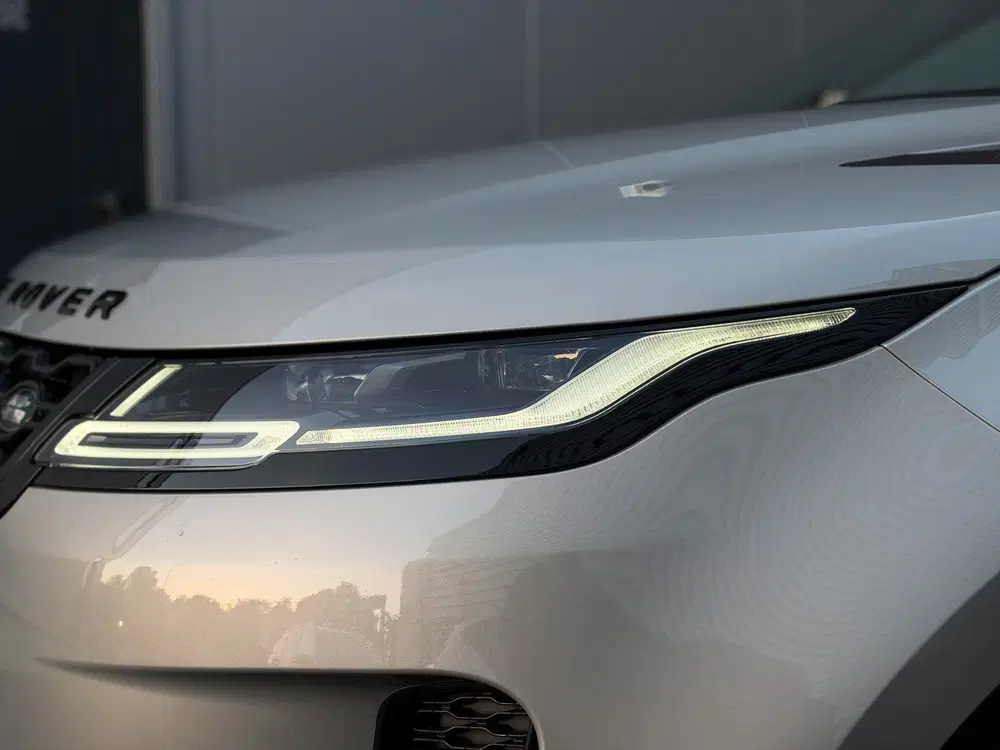 Land Rover Range Rover Evoque 1.5 P300e AWD R-Dynamic S 309P uit 2023, foto 10