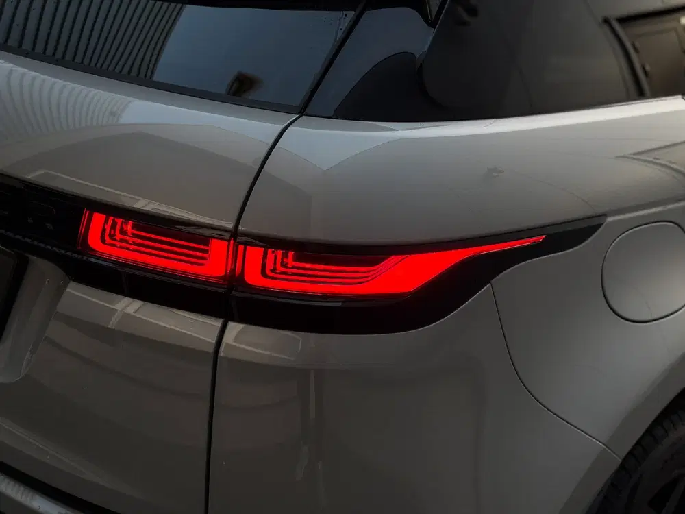 Land Rover Range Rover Evoque 1.5 P300e AWD R-Dynamic S 309P uit 2023, foto 13