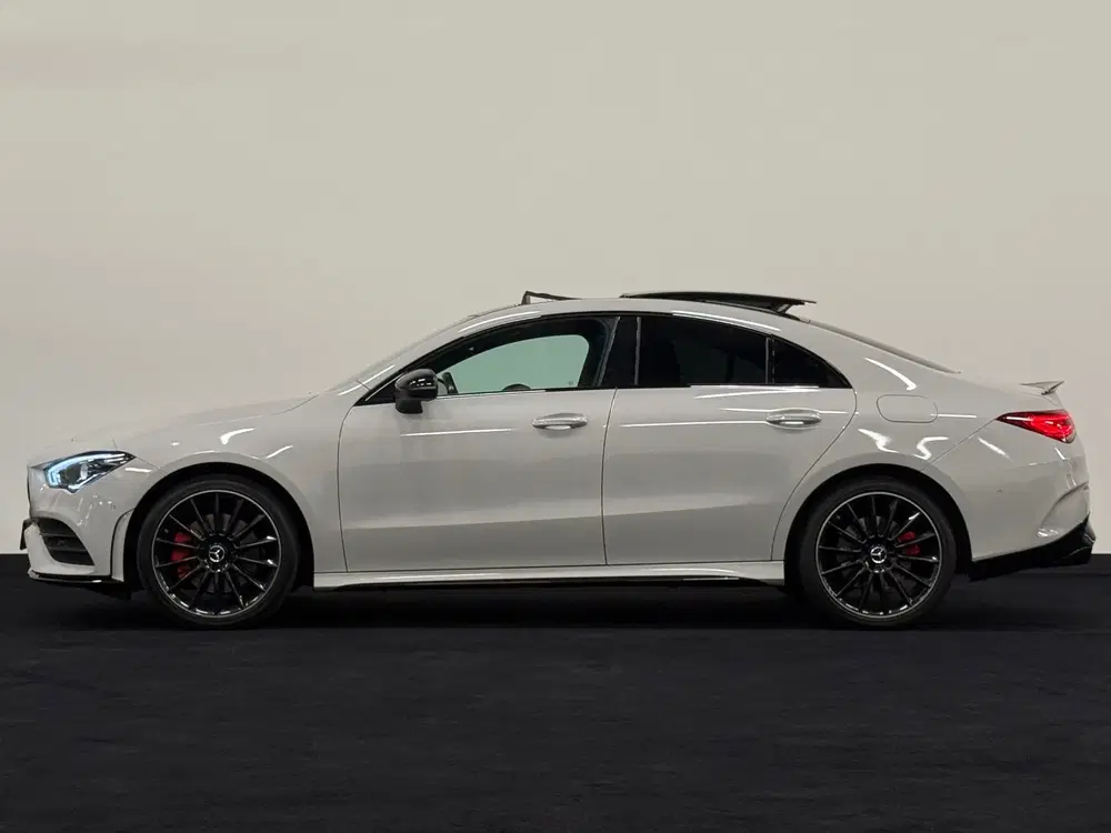 Mercedes-Benz CLA 250 e AMG 45S Blackpack Pano Memory uit 2020, foto 3