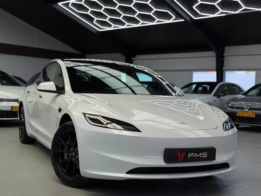 Tesla Model 3 Premium Long Range RWD 78 kWh FSD uit 2024