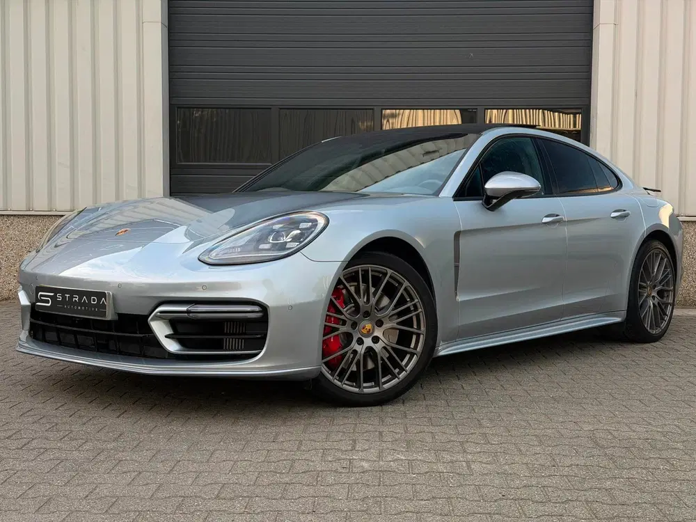 Porsche Panamera 4 E-Hybrid Platinum Edition uit 2023