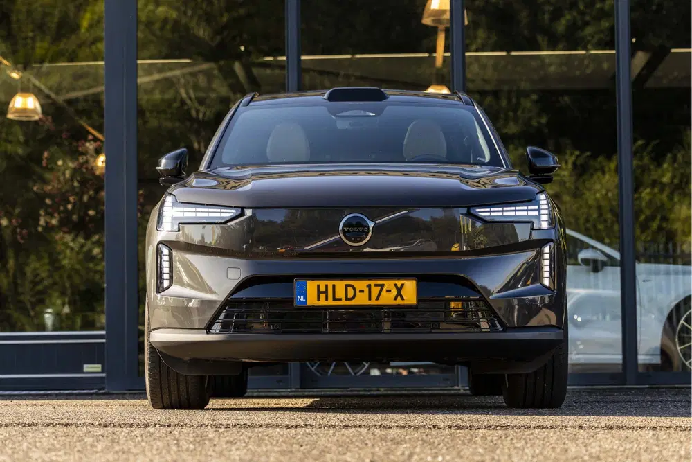 Volvo EX90 Single Motor Core 7p. 104 kWh uit 2025, foto 3