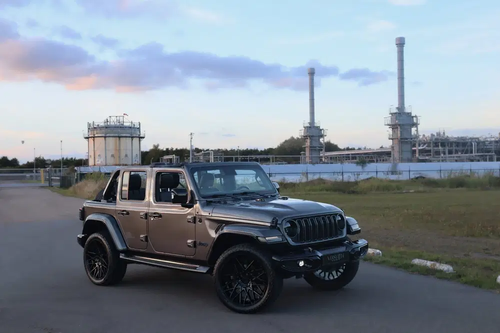 Jeep Wrangler 4xe 380 Sahara Navigatie uit 2021, foto 4