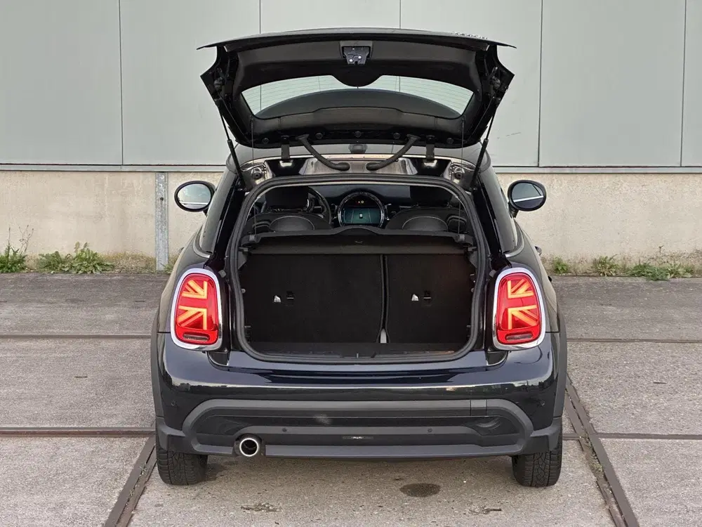 Mini Cooper 1.5 Cooper Essential uit 2023, foto 10