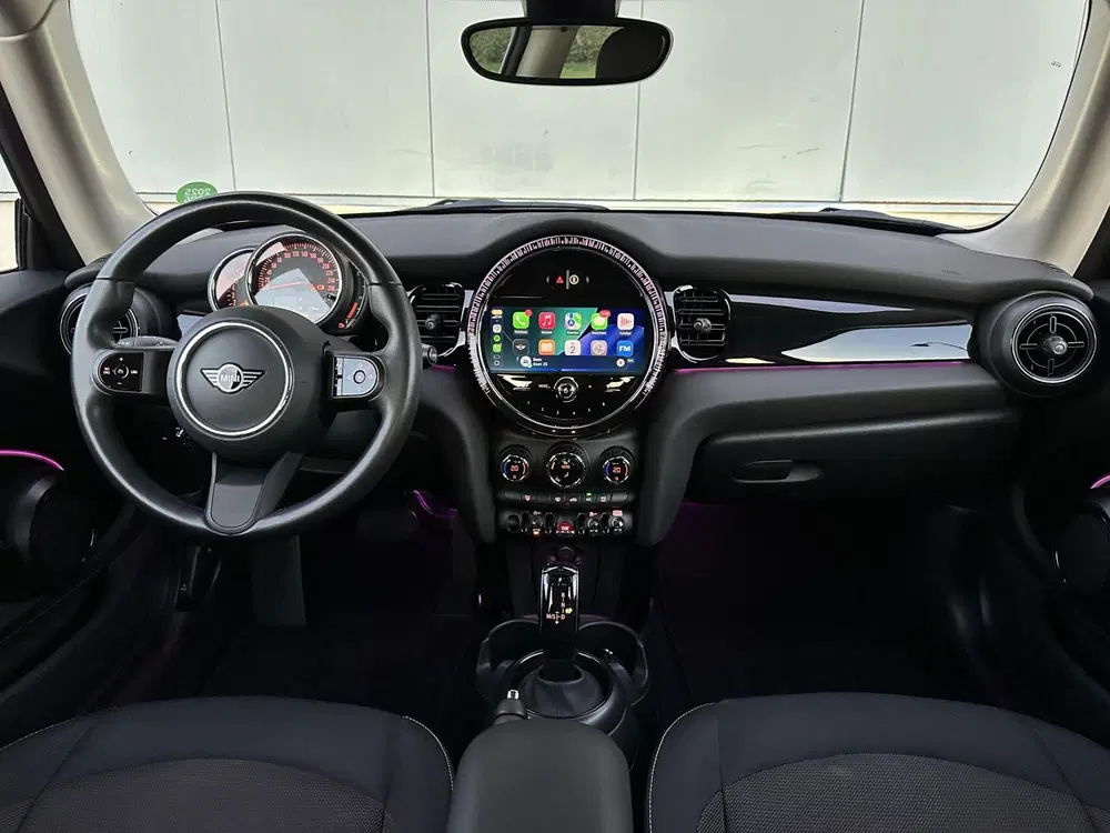 Mini Cooper 1.5 Cooper Essential uit 2023, foto 3